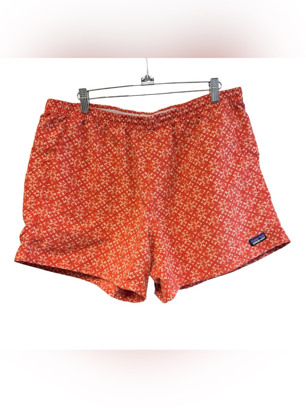 Patagonia Women's Orange Geometric Elastic-Waist Athletic Shorts Large